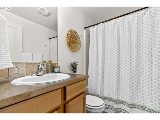 3031 HUMMINGBIRD Ln, Eugene, OR 97405