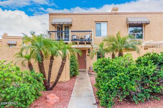 716 E NORTH Lane 1, Phoenix, AZ 85020