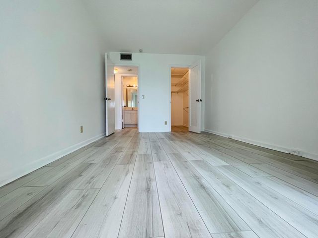 333 Farnham P, Deerfield Beach, FL 33442