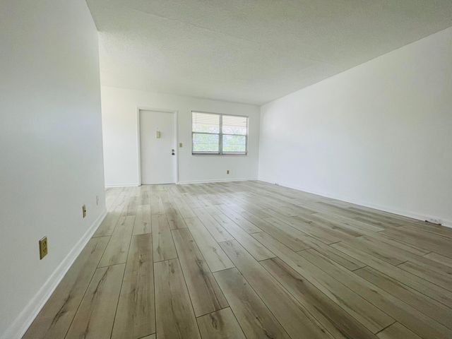 333 Farnham P, Deerfield Beach, FL 33442