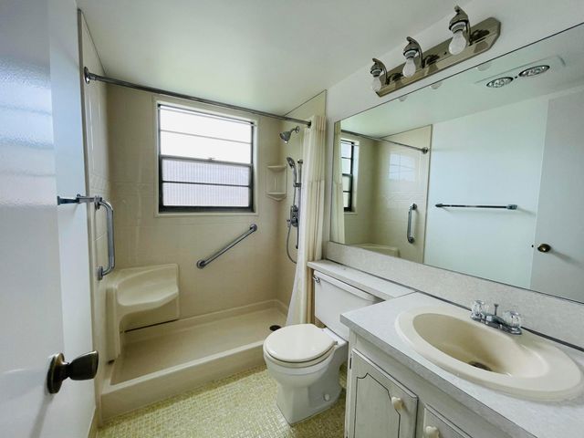 333 Farnham P, Deerfield Beach, FL 33442