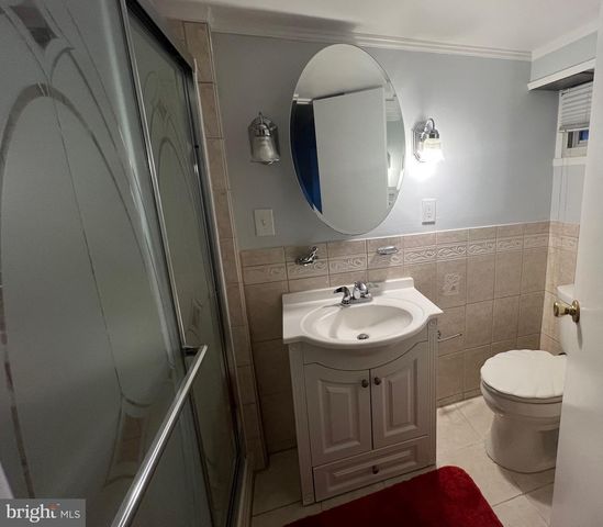 4025 CLAY PL NE, Washington, DC 20019