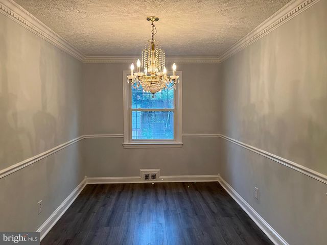 4025 CLAY PL NE, Washington, DC 20019