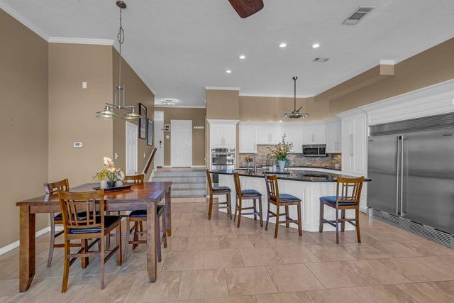 1234 Lake View Drive, Montgomery, TX 77356