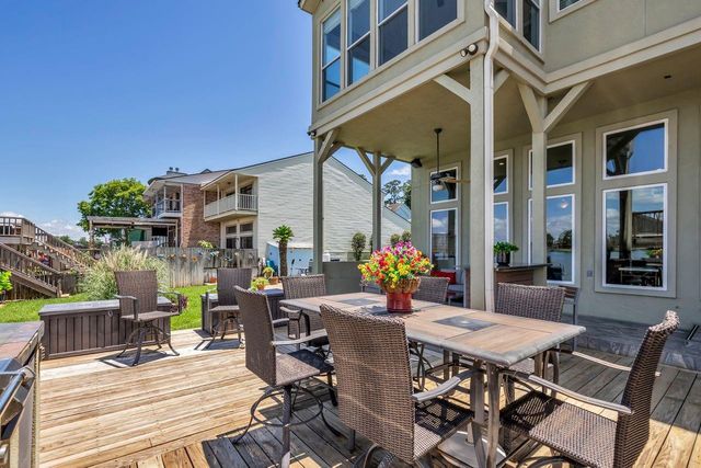 1234 Lake View Drive, Montgomery, TX 77356