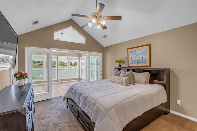 1234 Lake View Drive, Montgomery, TX 77356