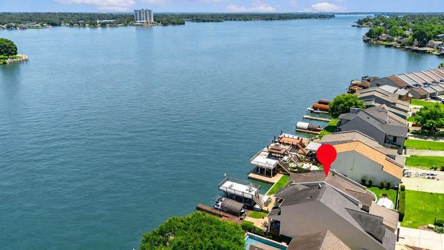 1234 Lake View Drive, Montgomery, TX 77356