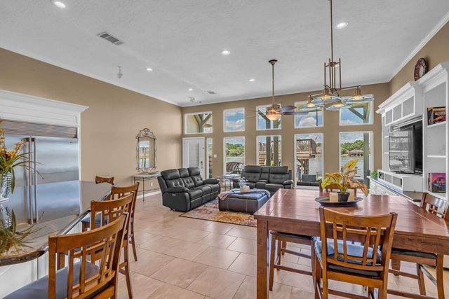 1234 Lake View Drive, Montgomery, TX 77356