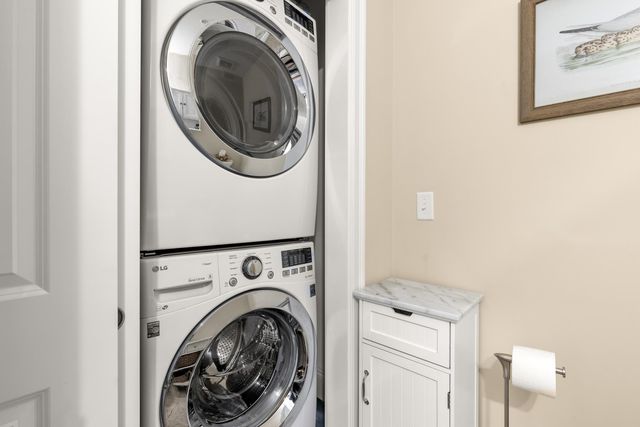 580 Winnacunnet Rd Unit 205, Hampton, NH 03842