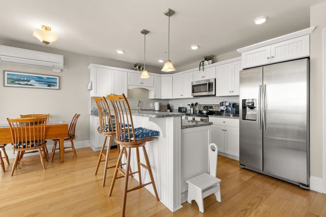 580 Winnacunnet Rd Unit 205, Hampton, NH 03842