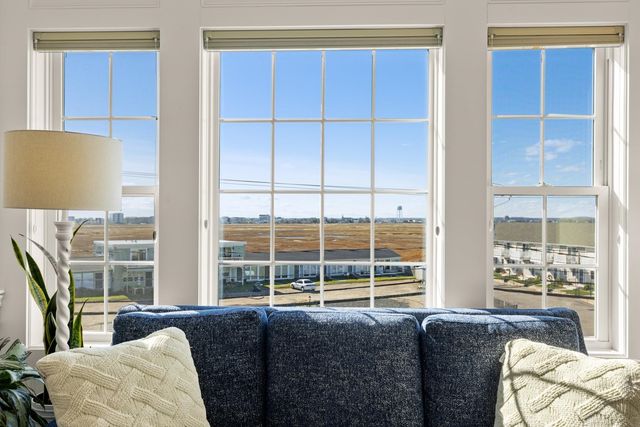 580 Winnacunnet Rd Unit 205, Hampton, NH 03842