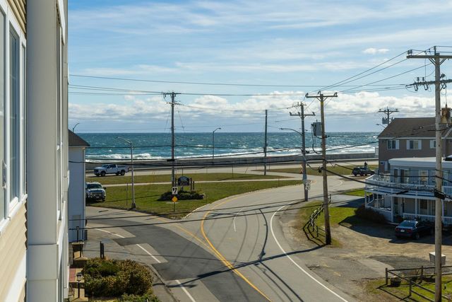580 Winnacunnet Rd Unit 205, Hampton, NH 03842