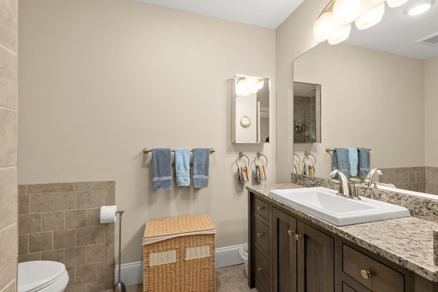 580 Winnacunnet Rd Unit 205, Hampton, NH 03842