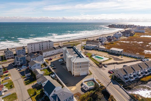 580 Winnacunnet Rd Unit 205, Hampton, NH 03842