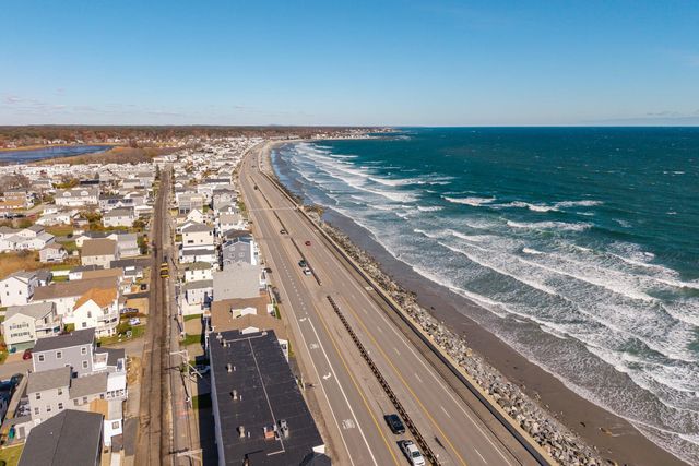 580 Winnacunnet Rd Unit 205, Hampton, NH 03842