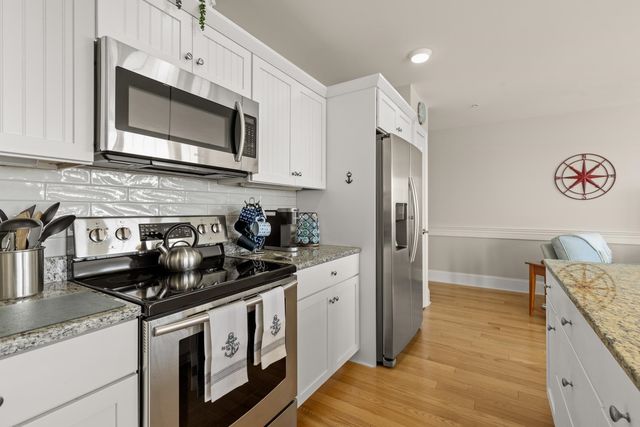 580 Winnacunnet Rd Unit 205, Hampton, NH 03842