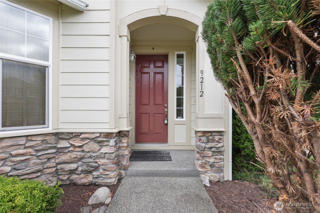 9212 Campus Glen Drive NE, Lacey, WA 98516