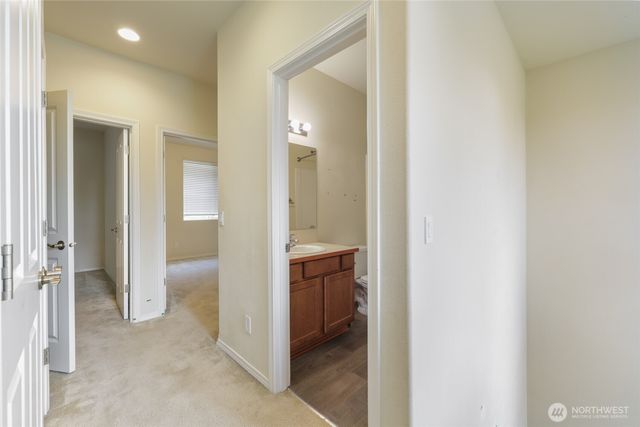 9212 Campus Glen Drive NE, Lacey, WA 98516