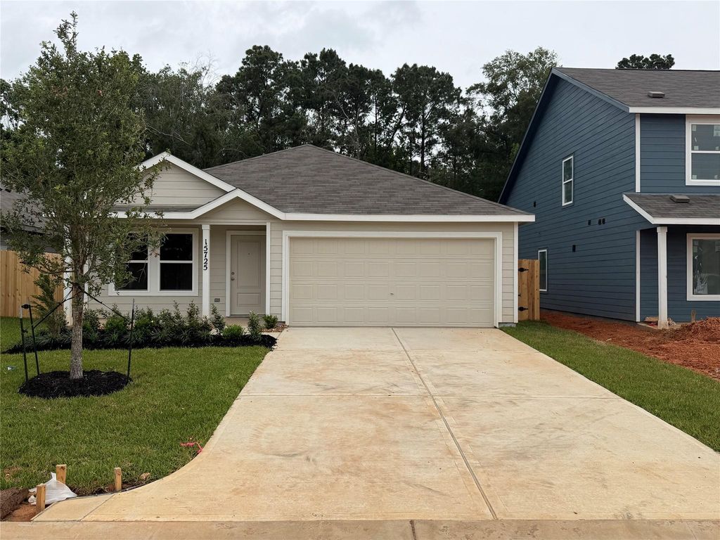 15725 Plum Brook Drive, Conroe, TX 77303