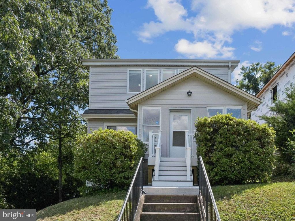 1339 IRVING ST NE, Washington, DC 20017