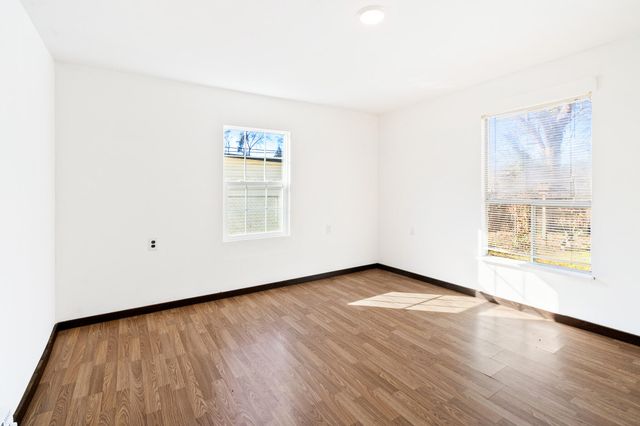 1526 W View Street, Athens, TN 37303