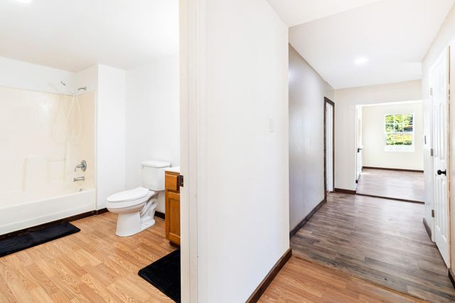 1526 W View Street, Athens, TN 37303