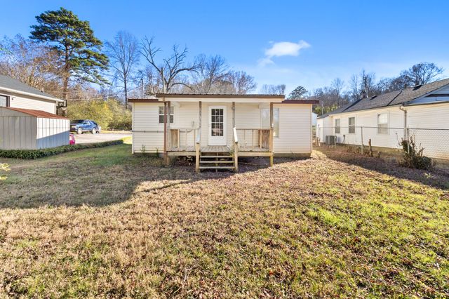 1526 W View Street, Athens, TN 37303