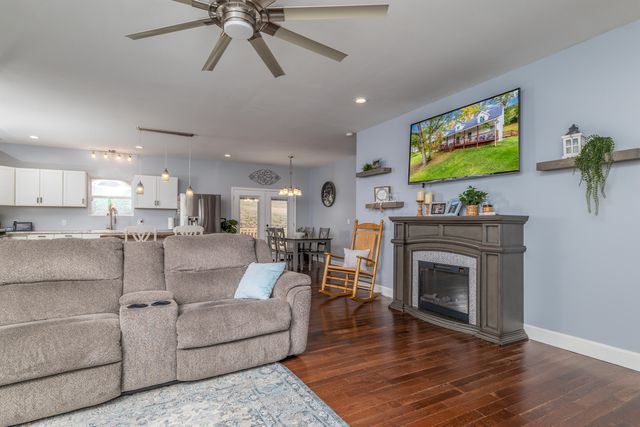 12697 Morehead Road, Wallingford, KY 41093