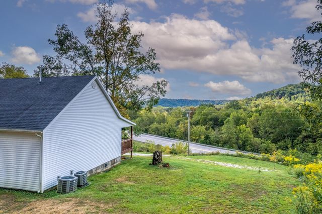 12697 Morehead Road, Wallingford, KY 41093