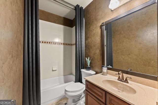 6380 Lake Oak Landing, Cumming, GA 30040