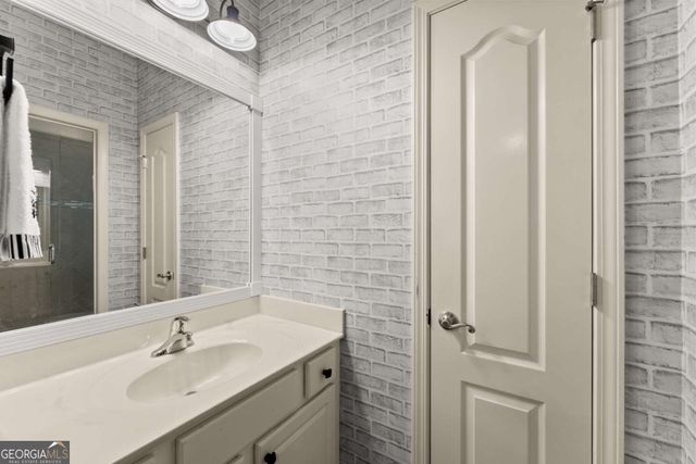 6380 Lake Oak Landing, Cumming, GA 30040