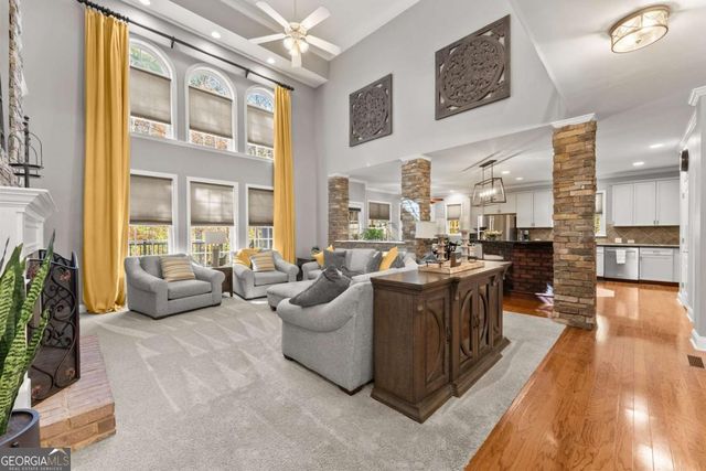 6380 Lake Oak Landing, Cumming, GA 30040