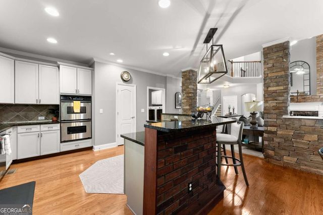 6380 Lake Oak Landing, Cumming, GA 30040