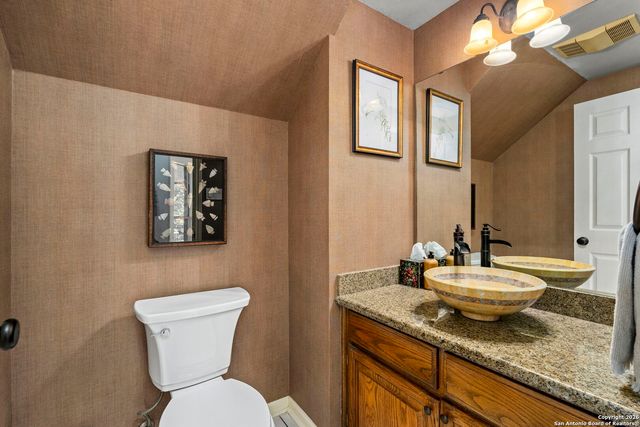 42 Courtside Cir, San Antonio, TX 78216