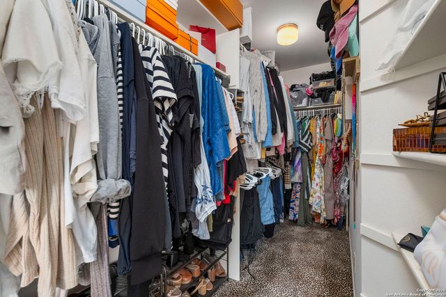 42 Courtside Cir, San Antonio, TX 78216