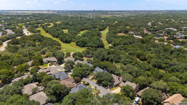 42 Courtside Cir, San Antonio, TX 78216