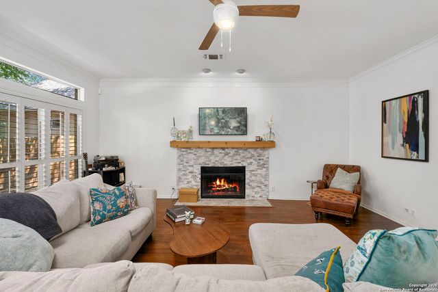 42 Courtside Cir, San Antonio, TX 78216