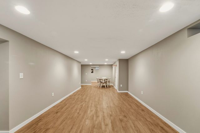 3518 Brinkwood Road, Des Moines, IA 50310