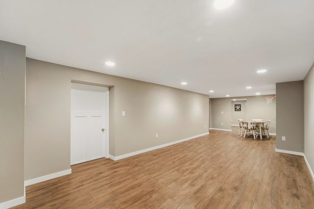 3518 Brinkwood Road, Des Moines, IA 50310