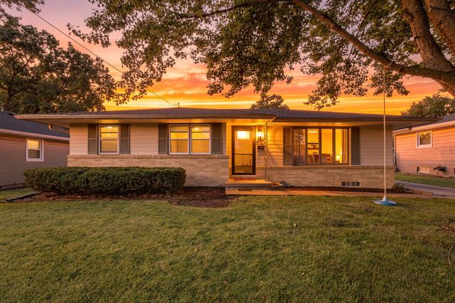 3518 Brinkwood Road, Des Moines, IA 50310