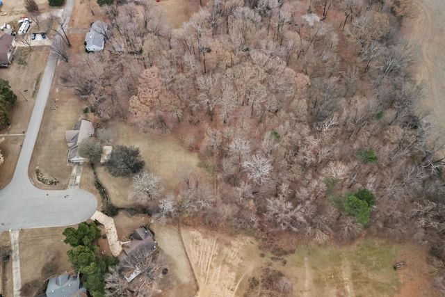 121 HARMON CV, Brighton, TN 38011