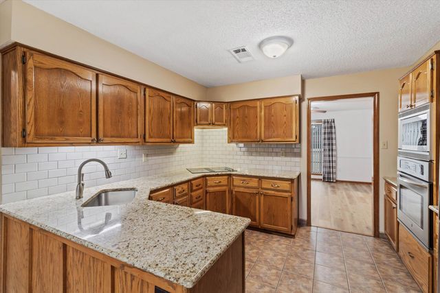 121 HARMON CV, Brighton, TN 38011