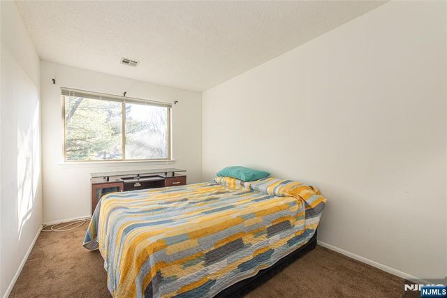 7 Drake Lane, Roxbury Township, NJ 07852