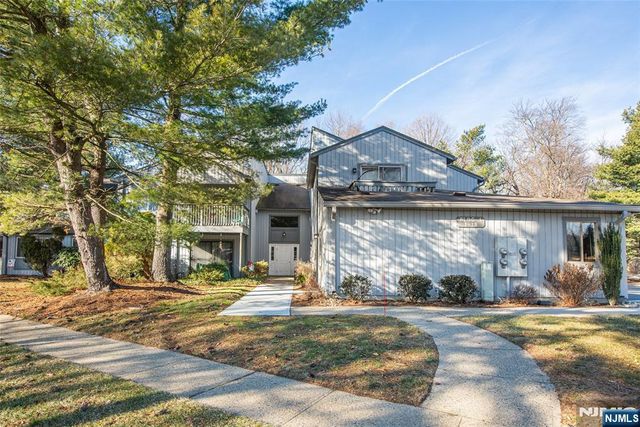 7 Drake Lane, Roxbury Township, NJ 07852