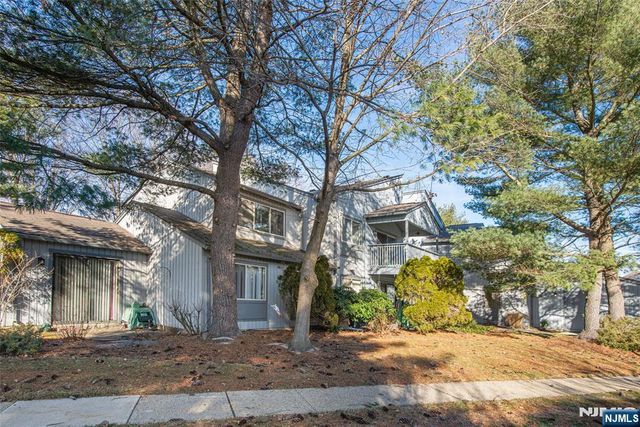 7 Drake Lane, Roxbury Township, NJ 07852