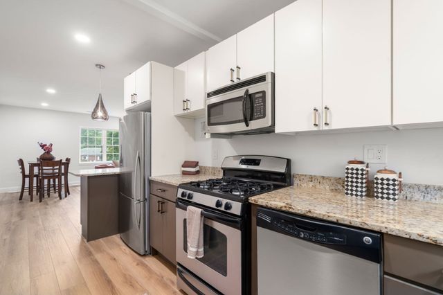116 Lake Shore 3, Boston, MA 02135