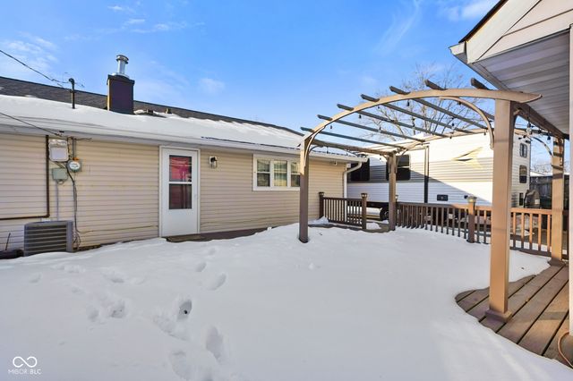 90 Crestwood Drive, Mooresville, IN 46158