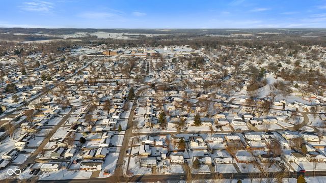 90 Crestwood Drive, Mooresville, IN 46158