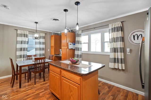 90 Crestwood Drive, Mooresville, IN 46158