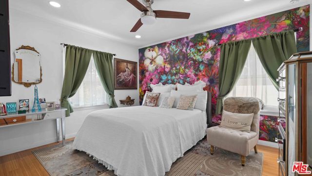 3801 Sutro Avenue, Los Angeles, CA 90008